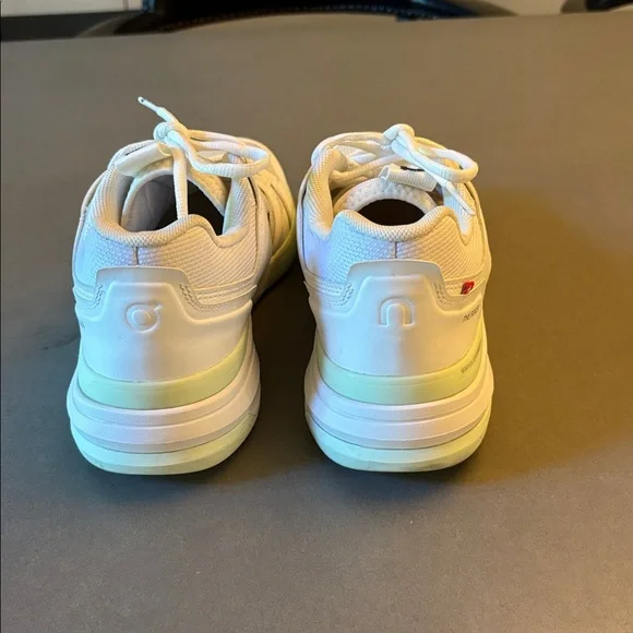 The ROGER Clubhouse Pro Tennis Sneaker - Picture 4 of 7